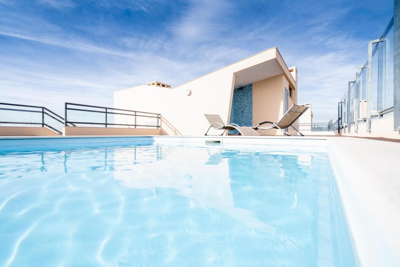شقة Oceanfront: Luxury Spectacular Sea Views And Pool Olhão المظهر الخارجي الصورة